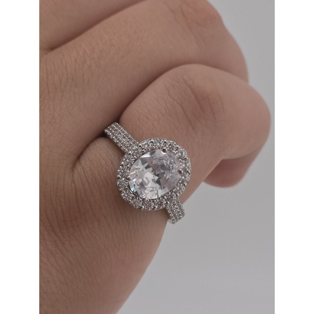 925 STERLING SILVER OVAL CZ RING SIZE 9
